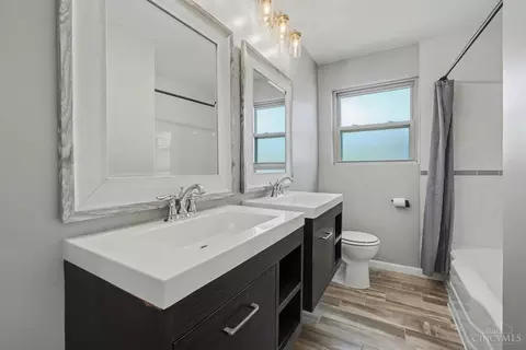 Bath - 6263 Corbly Rd, Cincinnati, OH 45230 photo 1 of 1