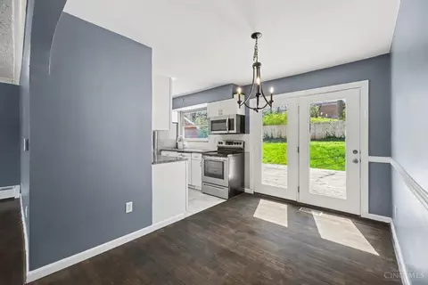 Dining - 6263 Corbly Rd, Cincinnati, OH 45230 photo 1 of 1
