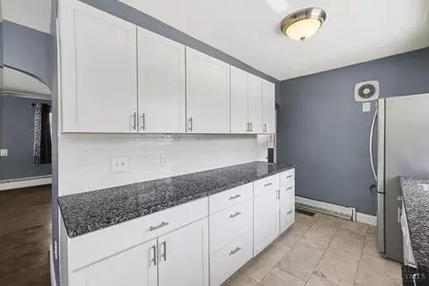 Kitchen - 6263 Corbly Rd, Cincinnati, OH 45230 photo 2 of 2