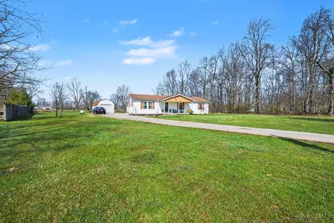 184 Dortmund Dr, Fayetteville, OH 45118
