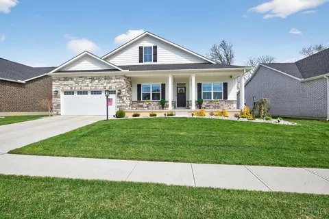 7114 Rivendell Cir, Dayton, OH 45459