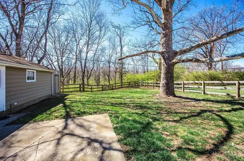 Exterior - 39 Hermay Dr, Hamilton, OH 45013 photo 5 of 7