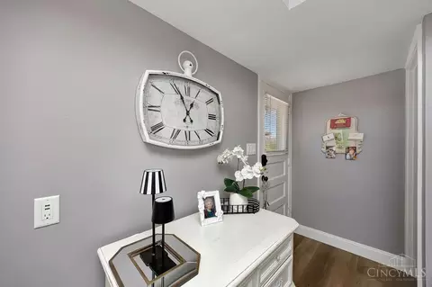 Entry Way - 39 Hermay Dr, Hamilton, OH 45013 photo 5 of 7