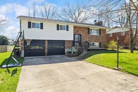 215 Lindell Dr, Germantown, OH 45327