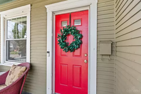 Exterior - 2711 Arbor Ave, Cincinnati, OH 45209 photo 6 of 12
