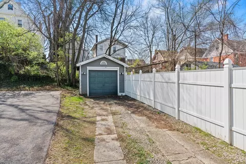Exterior - 2711 Arbor Ave, Cincinnati, OH 45209 photo 10 of 12