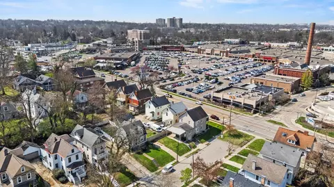 View/Area - 2711 Arbor Ave, Cincinnati, OH 45209 photo 3 of 3