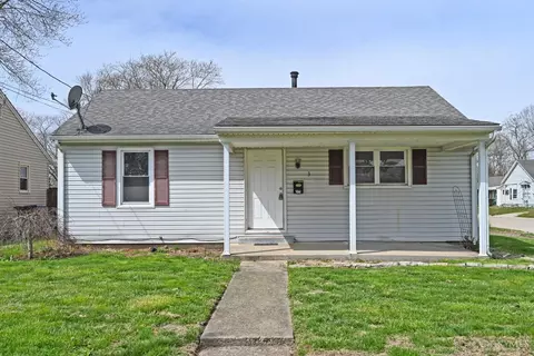 3 Chestnut St, Franklin, OH 45005