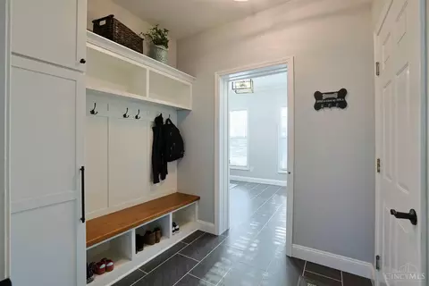 Entry Way - 5141 Fordon Ct, Cincinnati, OH 45244 photo 2 of 2