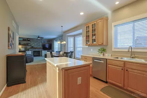 Kitchen - 5141 Fordon Ct, Cincinnati, OH 45244 photo 3 of 3