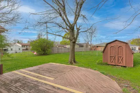 Exterior - 1616 Daniel Ct, Middletown, OH 45044 photo 2 of 8