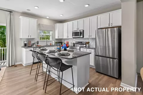 Kitchen - 3653 Birkdale Ln, Fairfax, OH 45227 photo 3 of 3