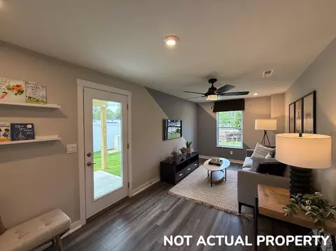 Living - 3653 Birkdale Ln, Fairfax, OH 45227 photo 2 of 3