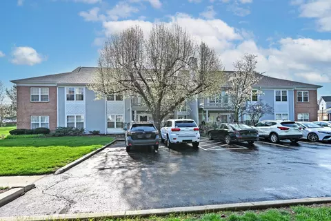 1080 Wittshire Ln, Cincinnati, OH 45255