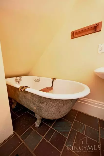 4236 Brookside Ave, Cincinnati, OH 45223 photo 24