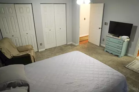 Bedroom - 7249 Fairground Rd, Blanchester, OH 45107 photo 2 of 5