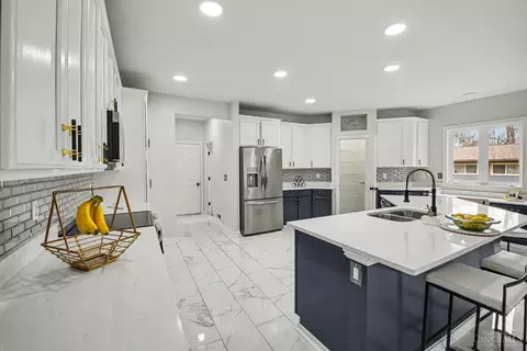 Kitchen - 745 Compton Rd, Cincinnati, OH 45231 photo 2 of 2