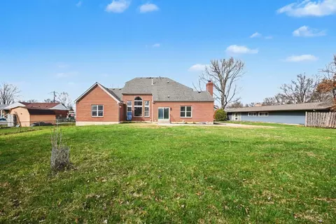 Exterior - 745 Compton Rd, Cincinnati, OH 45231 photo 3 of 4