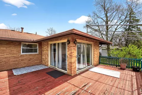 Exterior - 9007 Rolling Ln, Cincinnati, OH 45236 photo 7 of 17