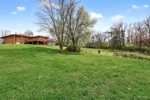 Exterior - 9007 Rolling Ln, Cincinnati, OH 45236 photo 14 of 17