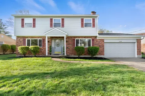 1990 Lady Ellen Dr, Anderson Twp, OH 45230