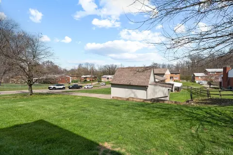 Exterior - 4073 Mantell Ave, Cincinnati, OH 45236 photo 8 of 9
