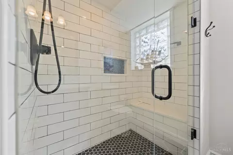 Bath - 4073 Mantell Ave, Cincinnati, OH 45236 photo 3 of 4