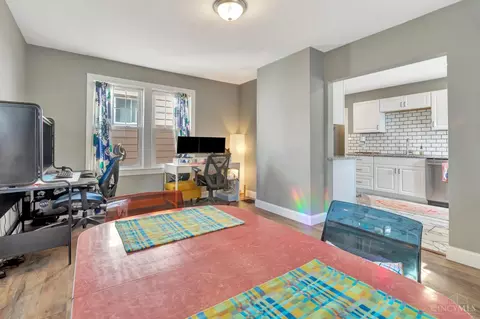 Dining - 710 Ross Ave, Saint Bernard, OH 45217 photo 1 of 2