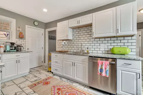 Kitchen - 710 Ross Ave, Saint Bernard, OH 45217 photo 4 of 5