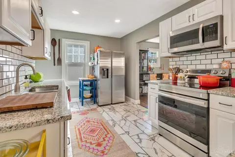 Kitchen - 710 Ross Ave, Saint Bernard, OH 45217 photo 3 of 5
