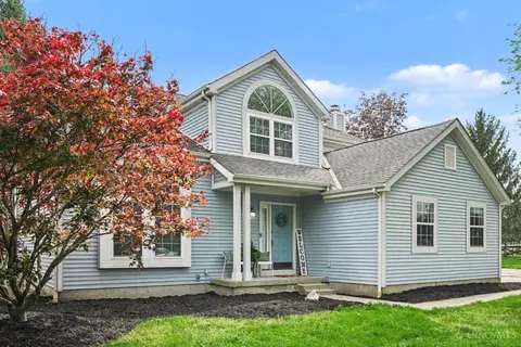 100 Thorobred Rd, Loveland, OH 45140