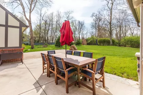 Exterior - 8317 Jakaro Dr, Cincinnati, OH 45255 photo 6 of 10