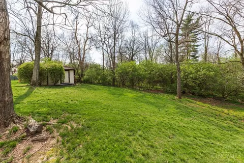Exterior - 8317 Jakaro Dr, Cincinnati, OH 45255 photo 8 of 10