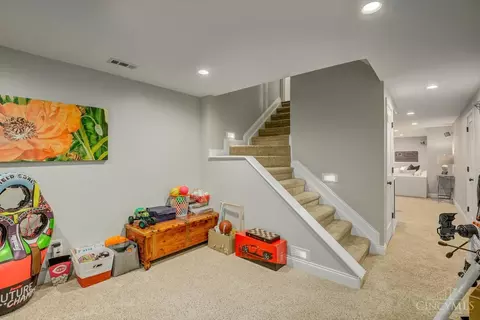 Entry Way - 8317 Jakaro Dr, Cincinnati, OH 45255 photo 4 of 4