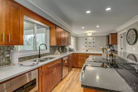 Kitchen - 8317 Jakaro Dr, Cincinnati, OH 45255 photo 3 of 3