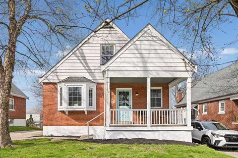 4052 Mcfarran Ave, Cincinnati, OH 45211