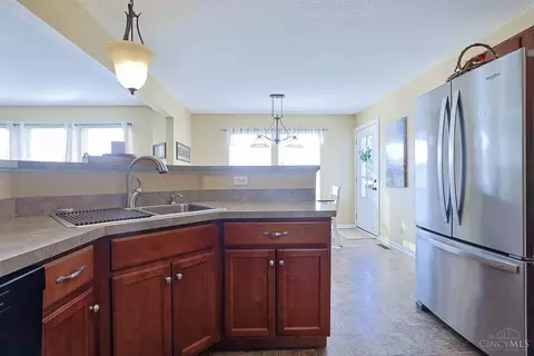 Kitchen - 396 Barney Ct, Harrison, OH 45030 photo 3 of 4