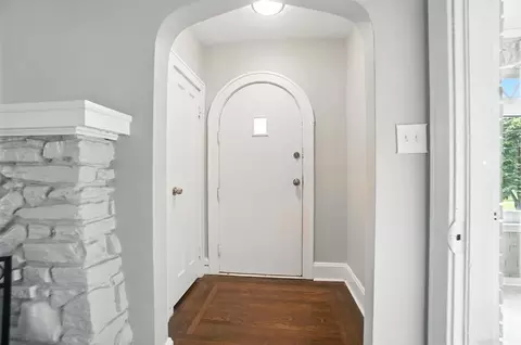 Entry Way - 3345 Meyer Pl, Cincinnati, OH 45211 photo 1 of 5