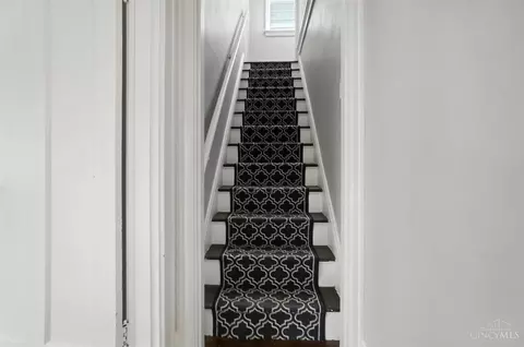 Entry Way - 3345 Meyer Pl, Cincinnati, OH 45211 photo 4 of 5