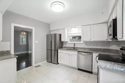 Kitchen - 3345 Meyer Pl, Cincinnati, OH 45211 photo 3 of 4