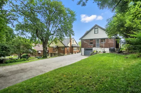 Exterior - 3345 Meyer Pl, Cincinnati, OH 45211 photo 7 of 11