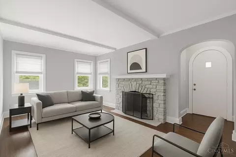 Living - 3345 Meyer Pl, Cincinnati, OH 45211 photo 1 of 3