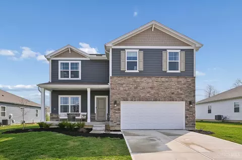 3684 Heritage Farm Ln, Amelia, OH 45102