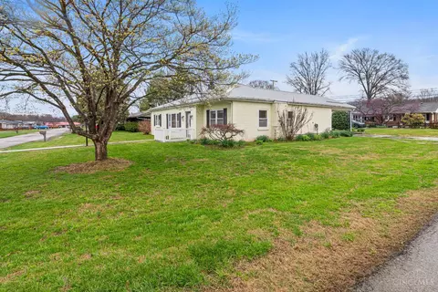 Exterior - 1710 Ridgeway Rd, Aberdeen, OH 45101 photo 3 of 5