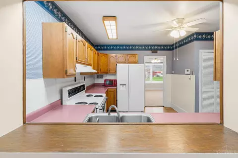 Kitchen - 1710 Ridgeway Rd, Aberdeen, OH 45101 photo 3 of 3