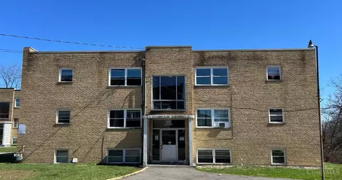 3301 Camvic Ter, Cheviot, OH 45211