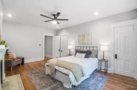 Bedroom - 759 Mcmakin Ave, Cincinnati, OH 45232 photo 3 of 7