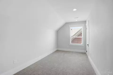 Bedroom - 759 Mcmakin Ave, Cincinnati, OH 45232 photo 7 of 7