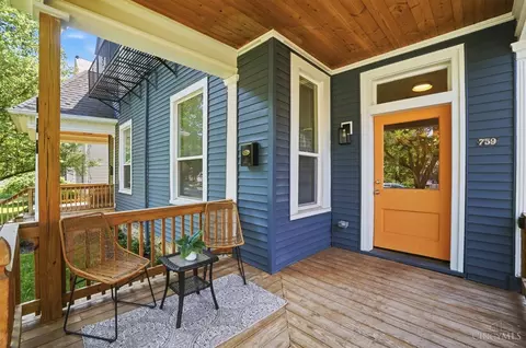 Exterior - 759 Mcmakin Ave, Cincinnati, OH 45232 photo 2 of 4