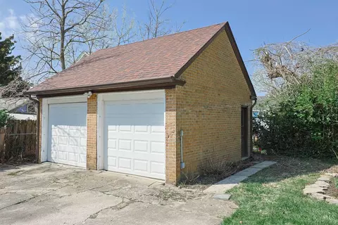Exterior - 6711 Alpine Ave, Silverton, OH 45236 photo 8 of 8